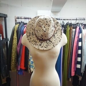 Stylish Tan and Black Cow Print Women's Hat